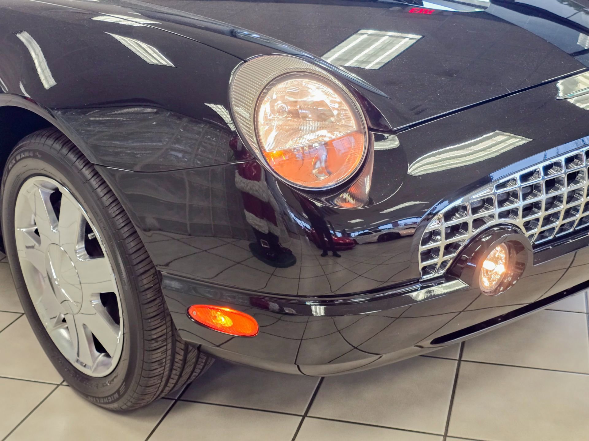 Used 2002 Ford Thunderbird image 5