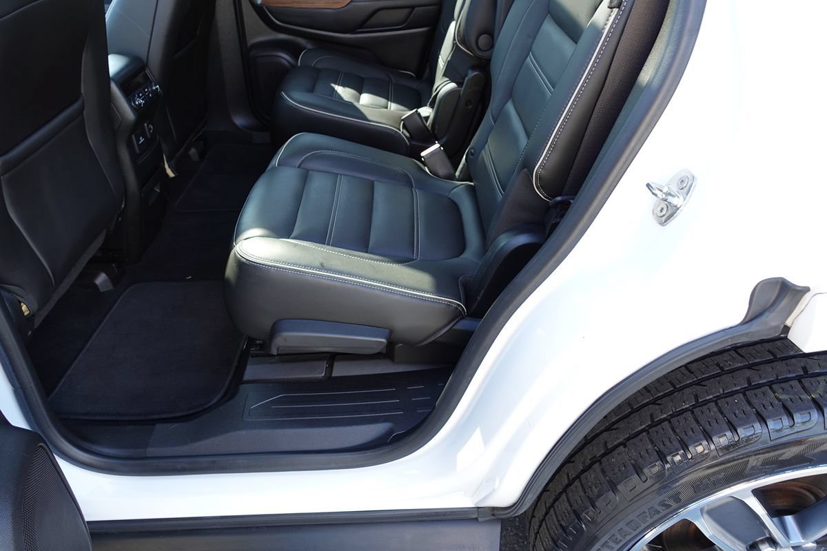 Used 2019 GMC Acadia Denali w/ Technology Package FWD image 25