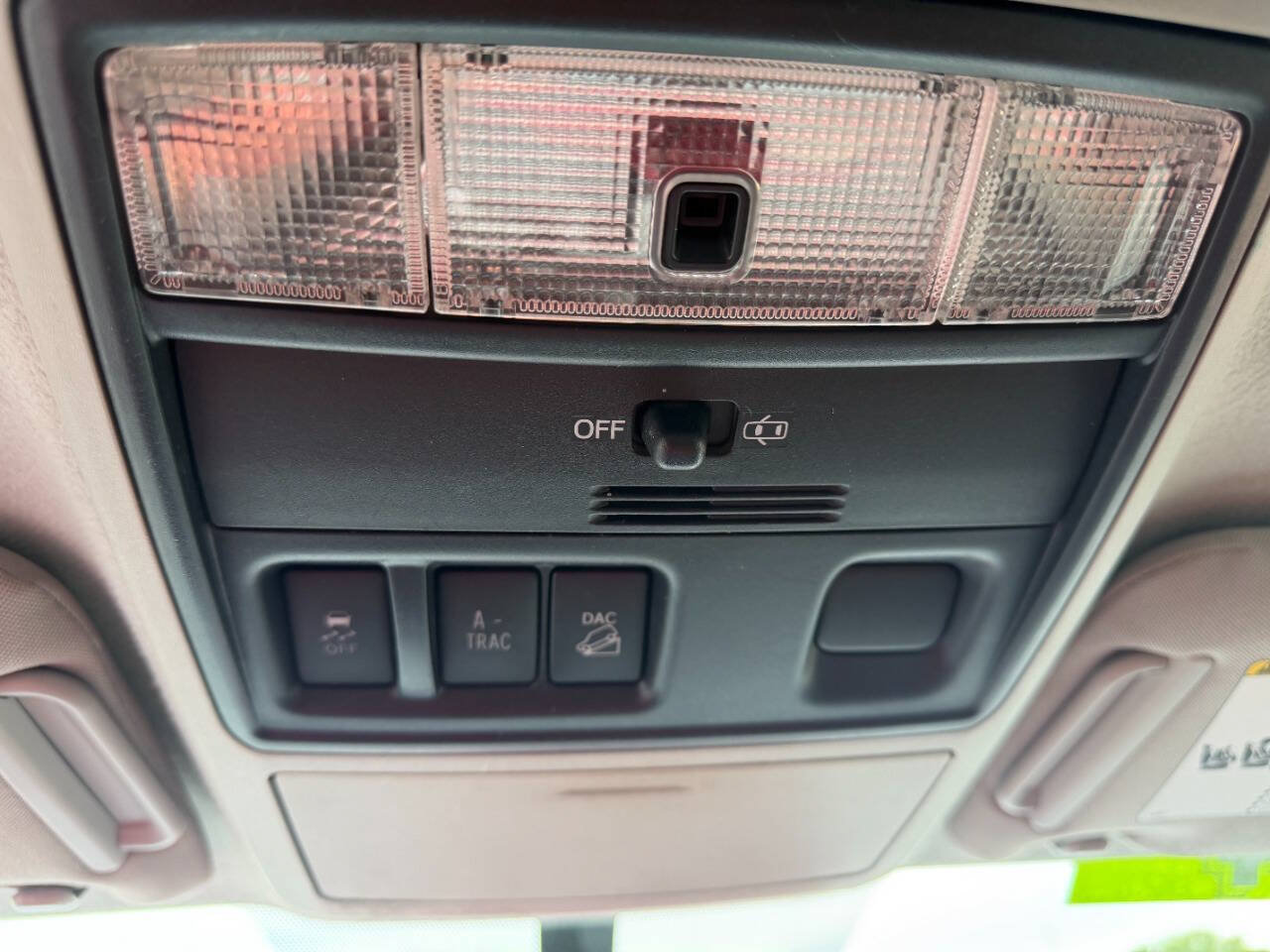 Used 2014 Toyota 4Runner SR5 AWD/4WD image 24
