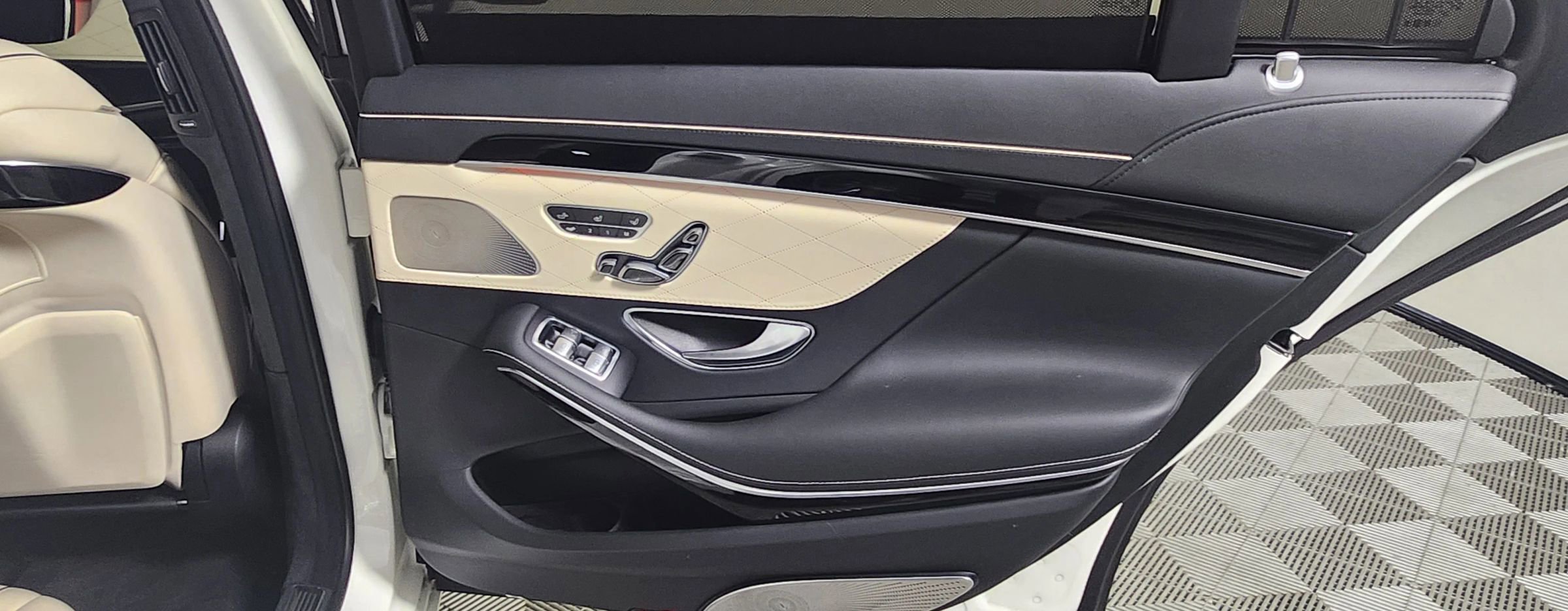 Used 2016 Mercedes-Benz S 600 S 600 Sedan 4D image 22