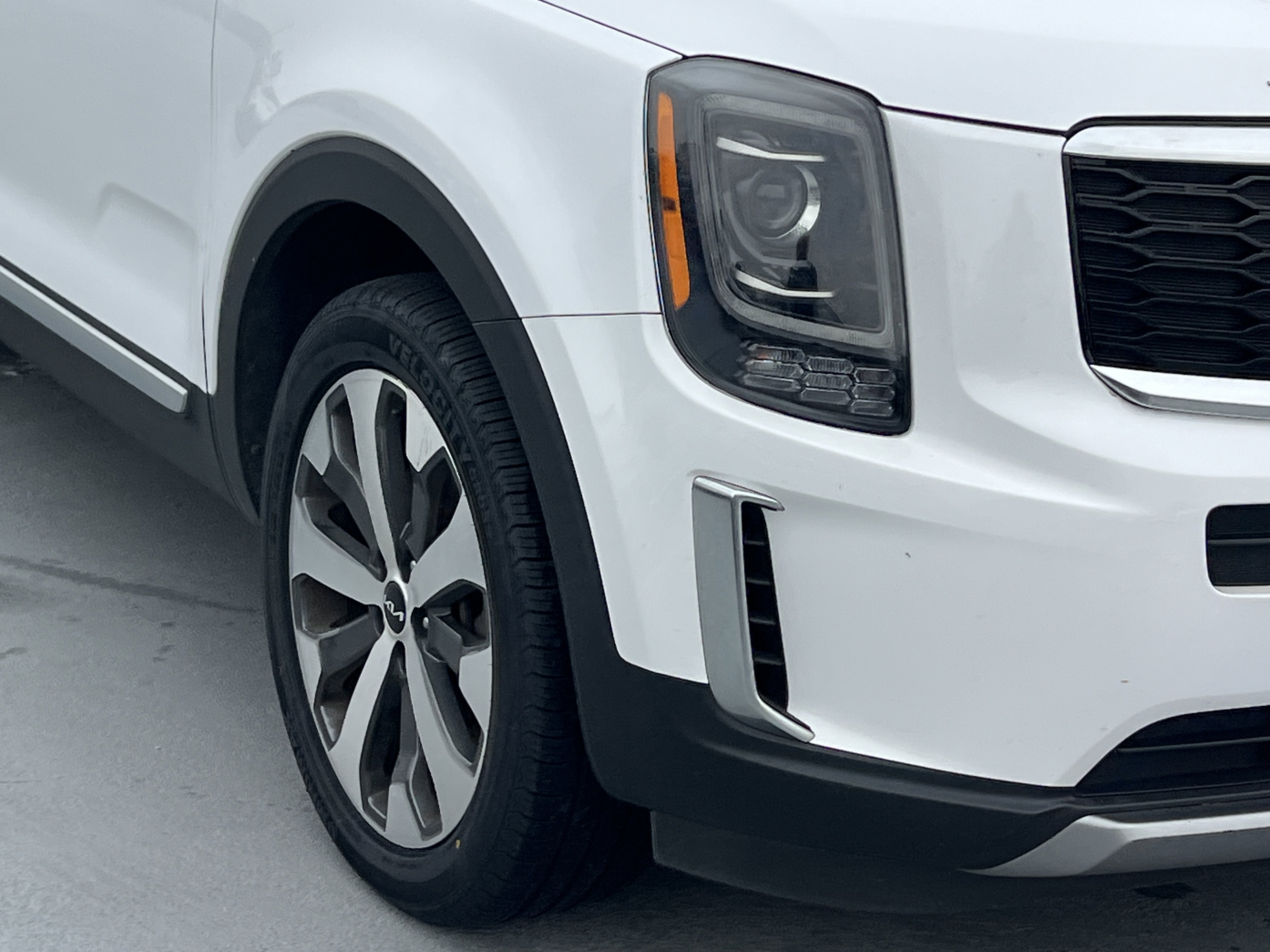 Used 2022 Kia Telluride S image 11