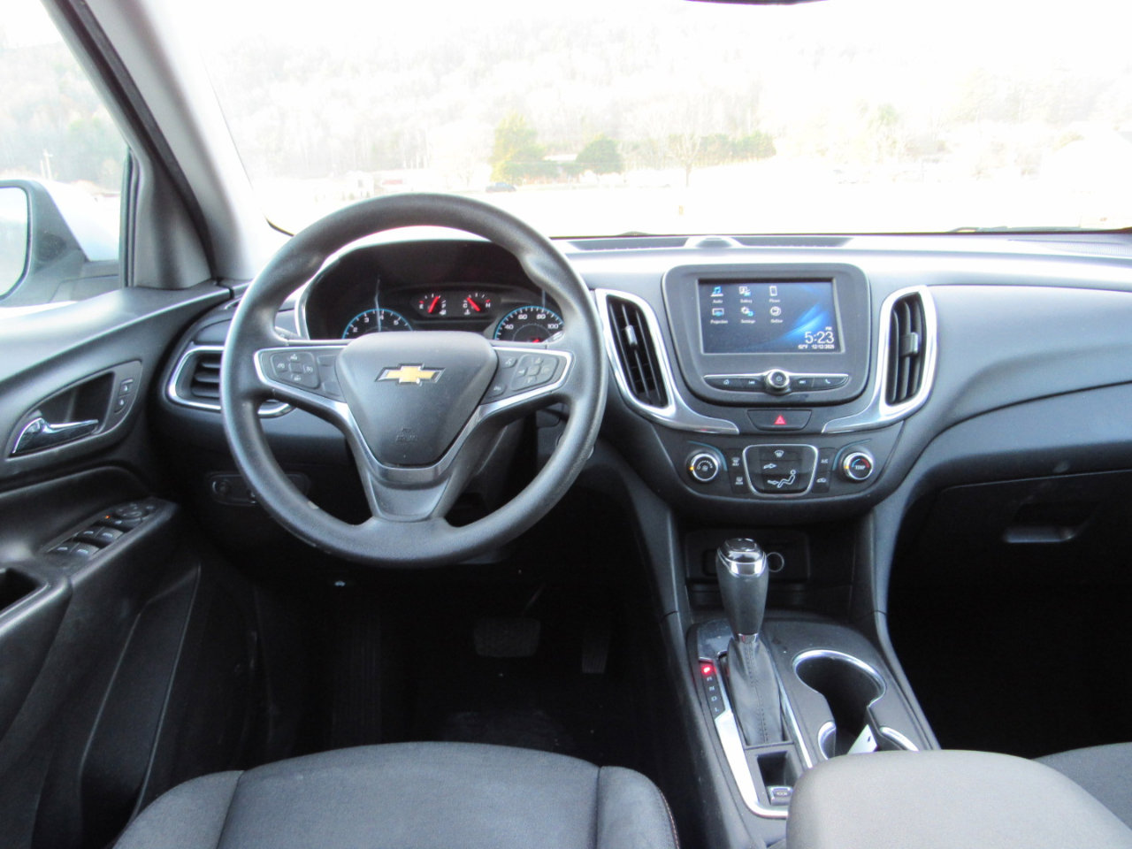 Used 2018 Chevrolet Equinox LT image 6