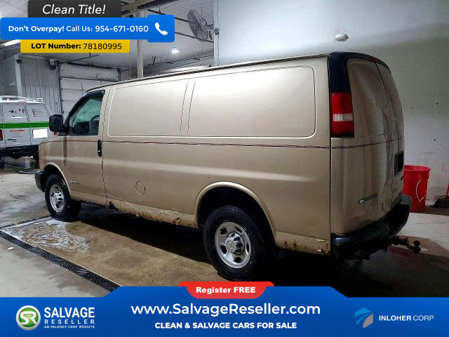 Used 2005 Chevrolet Express 2500 image 3