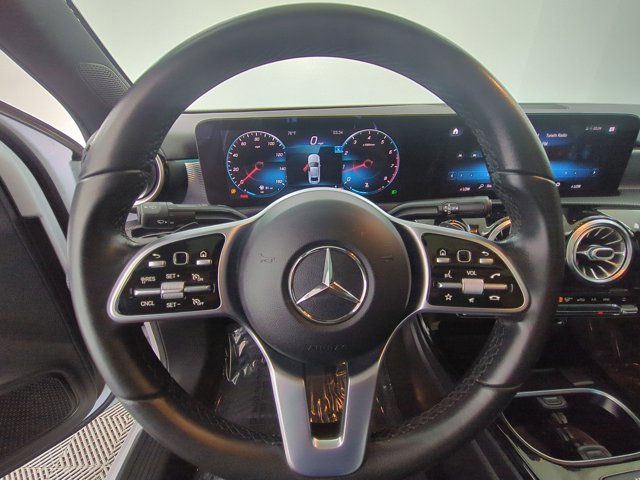 Used 2021 Mercedes-Benz A 220 image 30