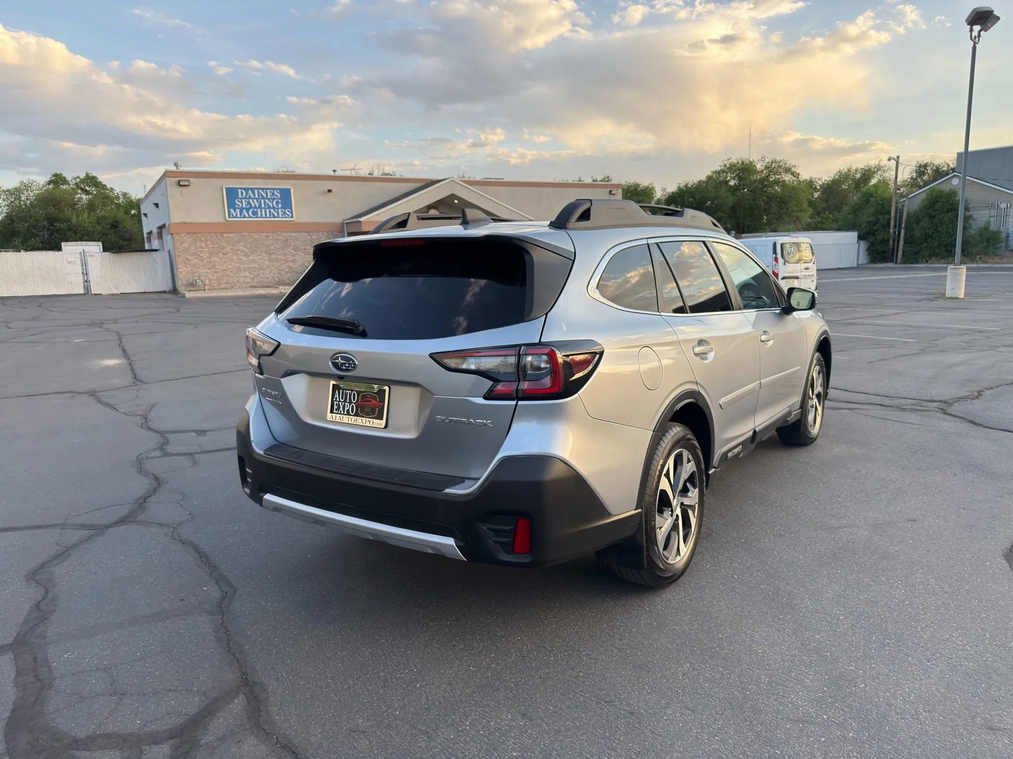 Used 2022 Subaru Outback Limited XT image 6