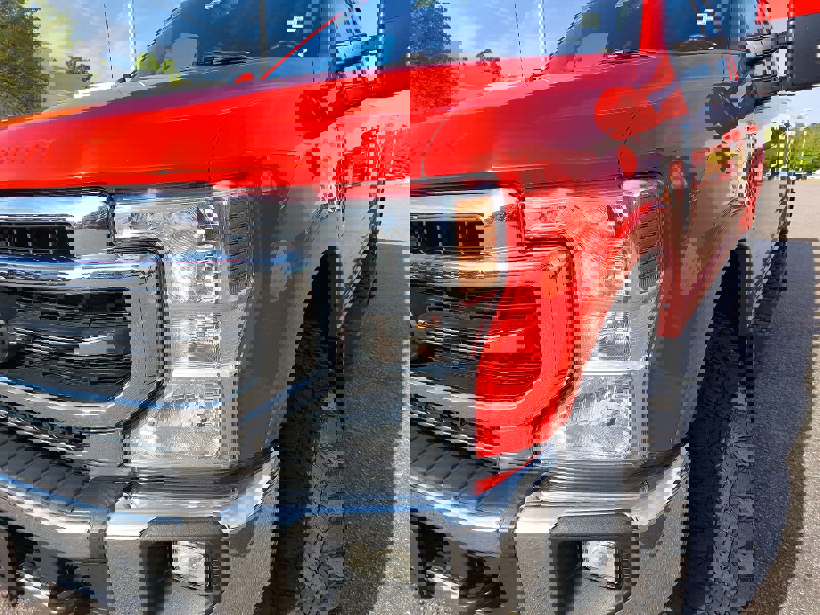 Used 2020 Ford F250 Lariat w/ Tremor Off-Road Package image 34