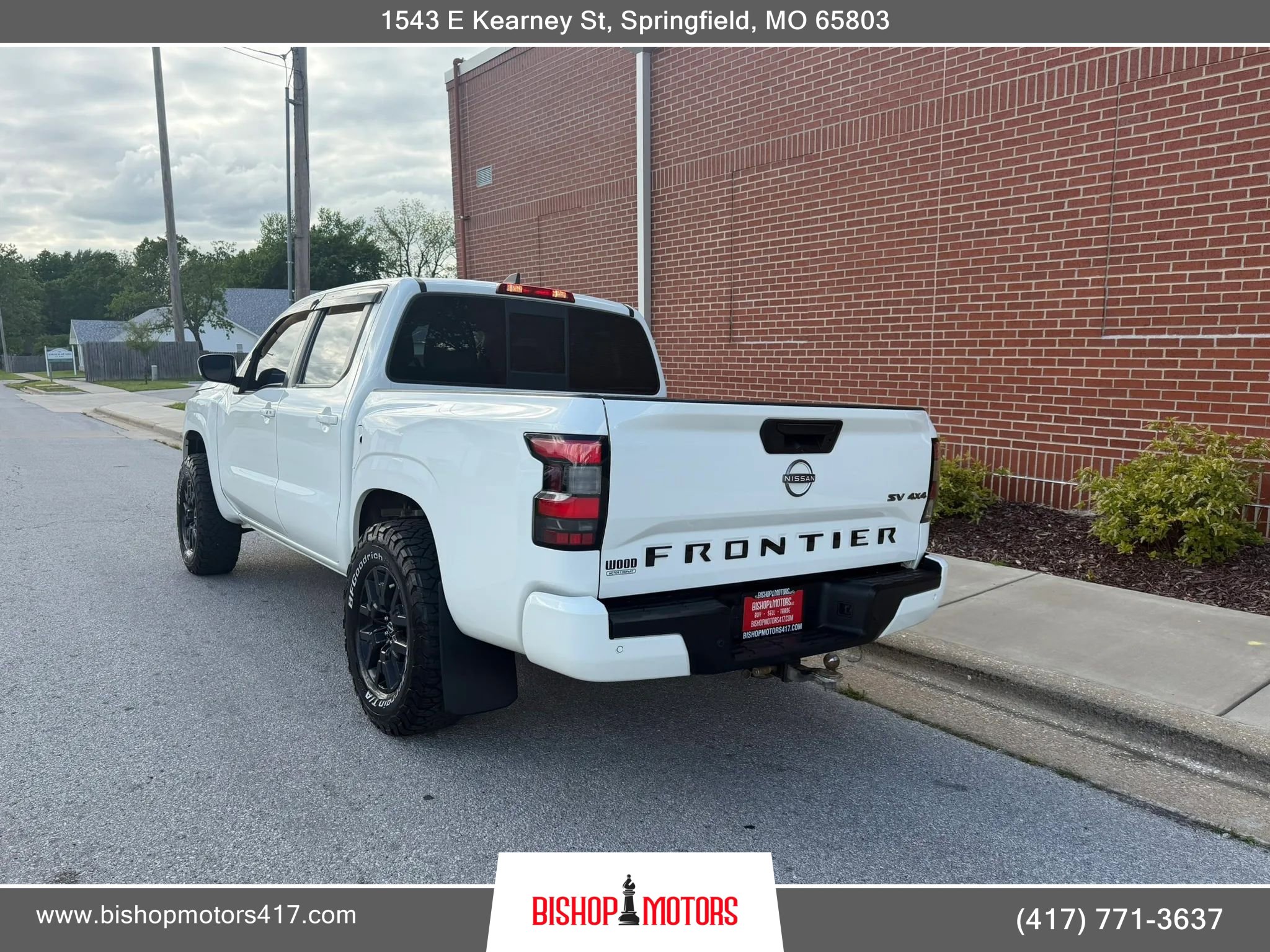 Used 2022 Nissan Frontier SV image 3