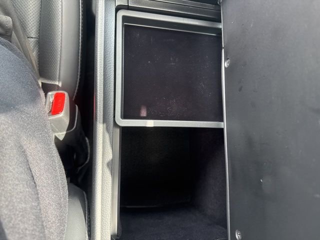 Used 2023 Toyota Crown Limited image 28