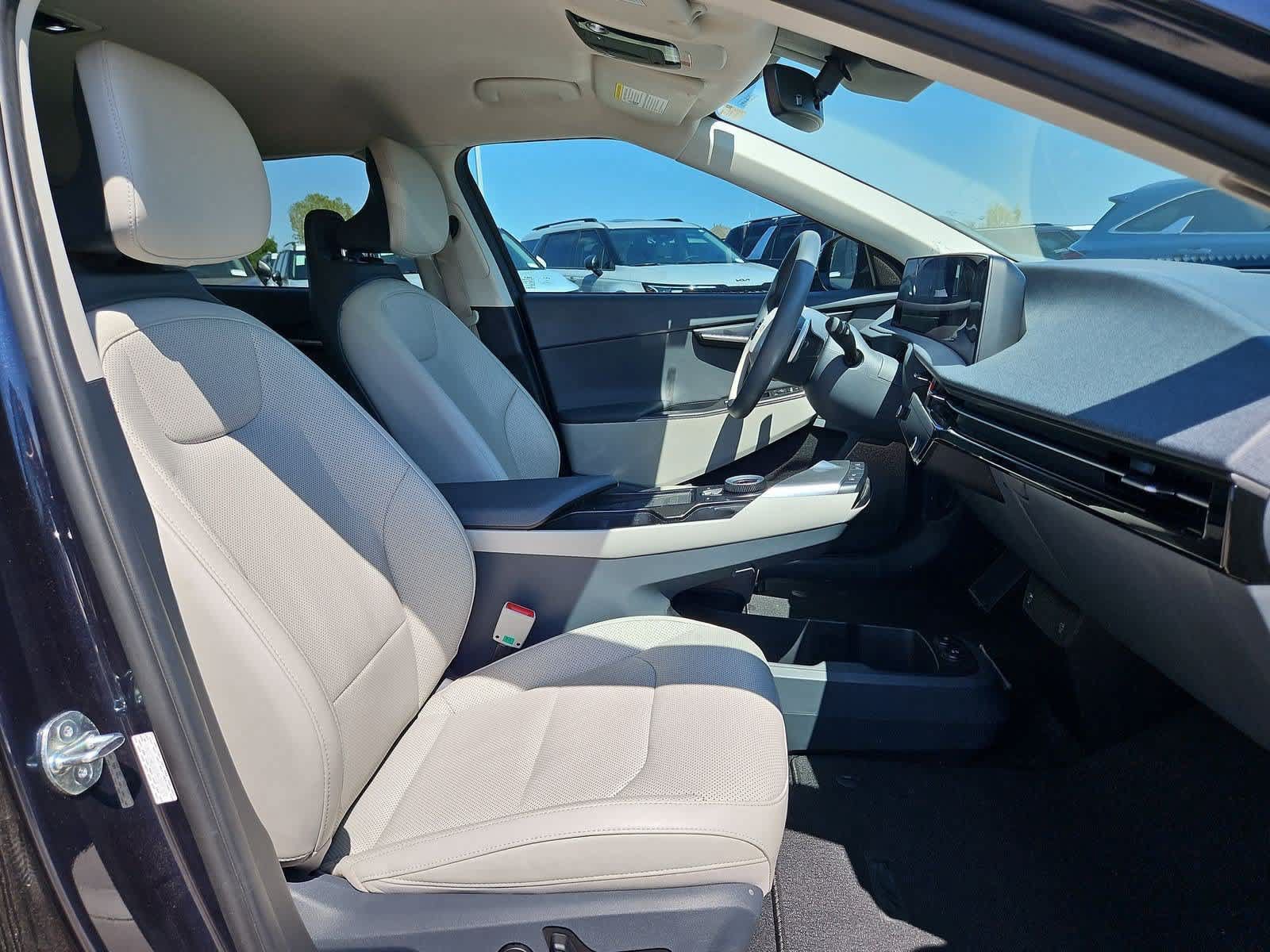 Certified 2023 Kia EV6 Wind w/ Wind Technology Package RWD image 20