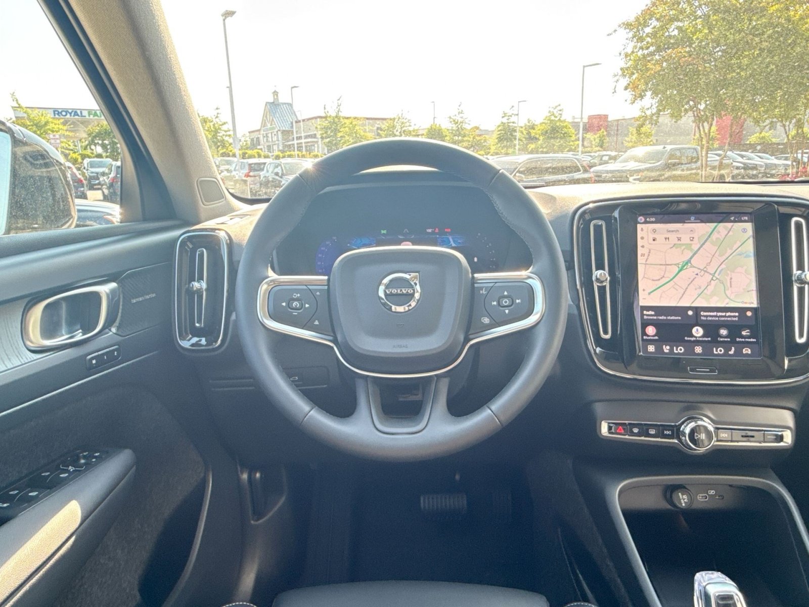 New 2026 Volvo XC40 B5 Ultra w/ Protection Package Premier AWD/4WD image 16