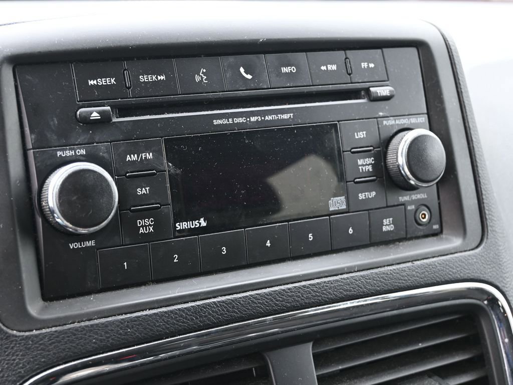 Used 2013 Dodge Grand Caravan SE image 10