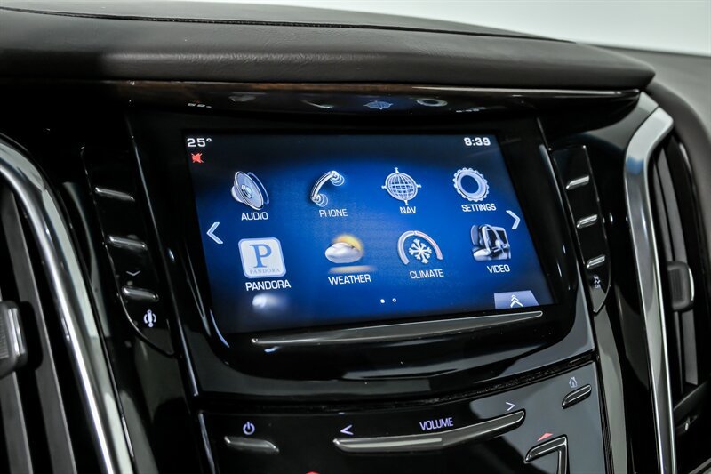 Used 2015 Cadillac Escalade Premium image 32