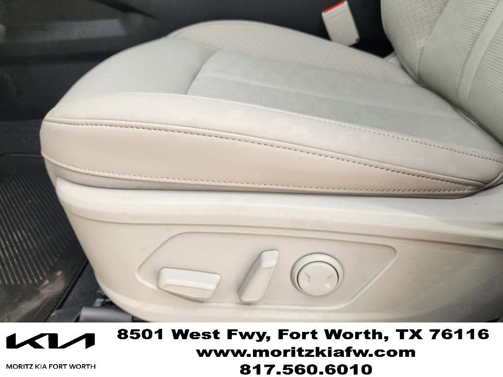 New 2026 Kia Sorento S FWD image 18