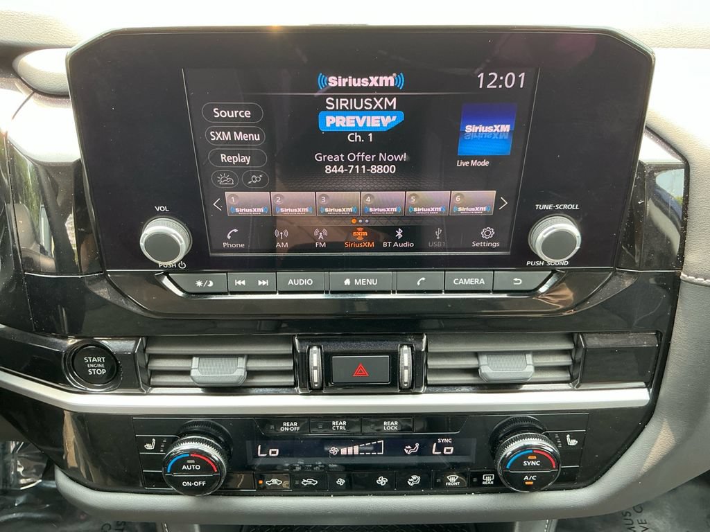 Used 2025 Nissan Pathfinder SV AWD/4WD image 18