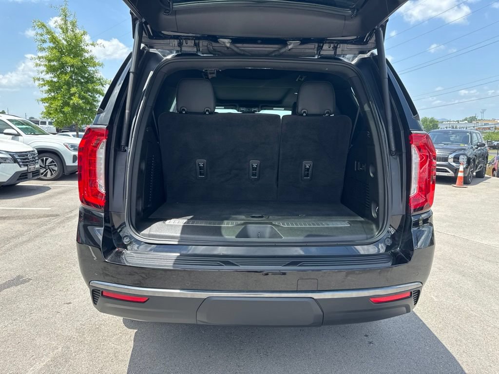 Used 2023 GMC Yukon AT4 AWD/4WD image 28