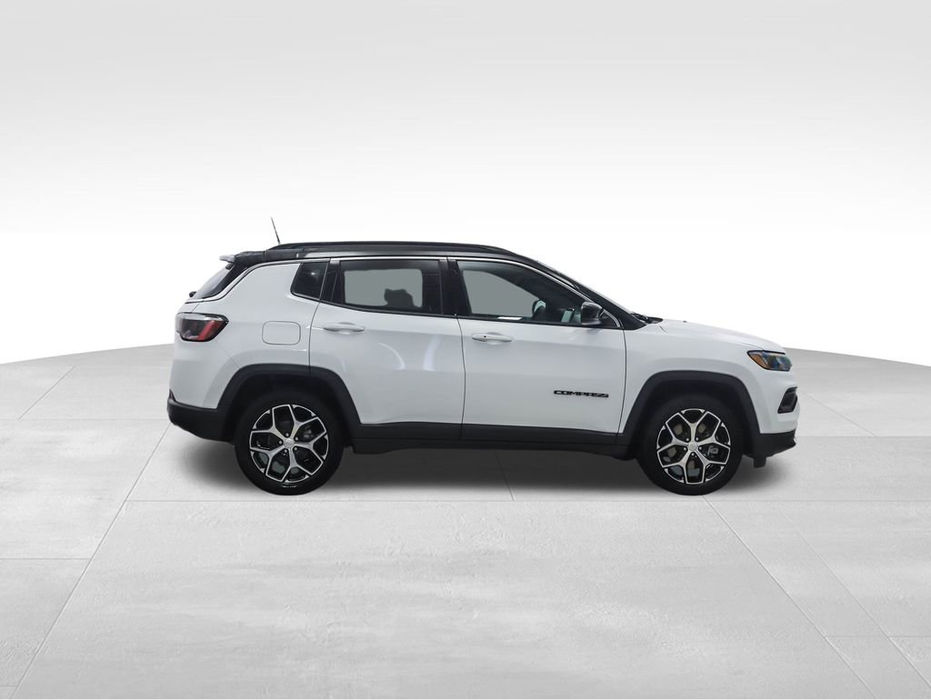 Used 2024 Jeep Compass Limited image 6