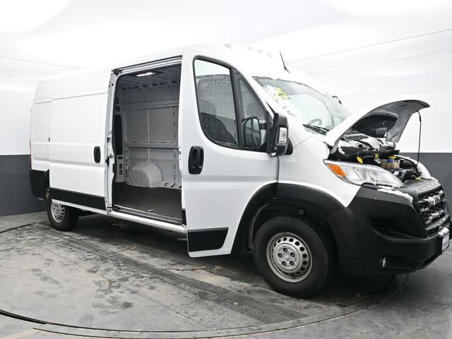 Used 2025 RAM ProMaster 2500 w/ Convenience Group image 38