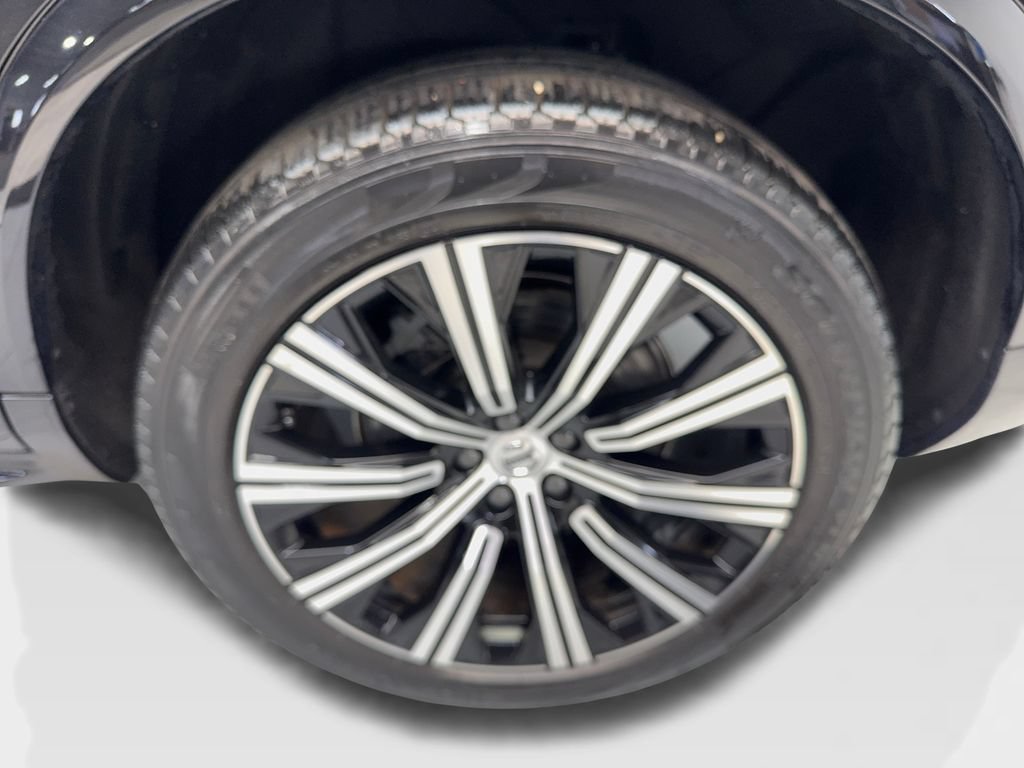 Used 2024 Volvo XC90 B5 Core w/ Protection Package Premier AWD/4WD image 90