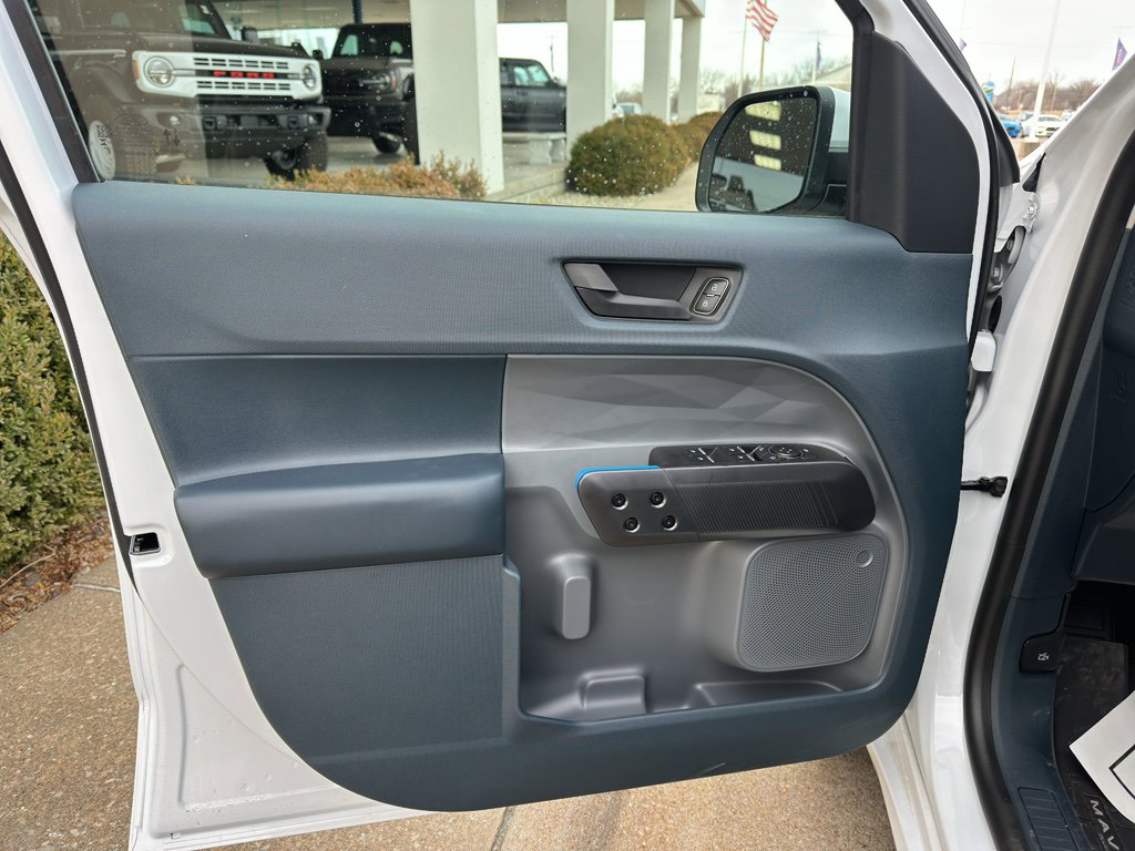 New 2025 Ford Maverick Lobo image 10