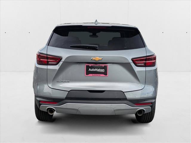 New 2025 Chevrolet Blazer LT w/ Driver Confidence Package FWD image 7