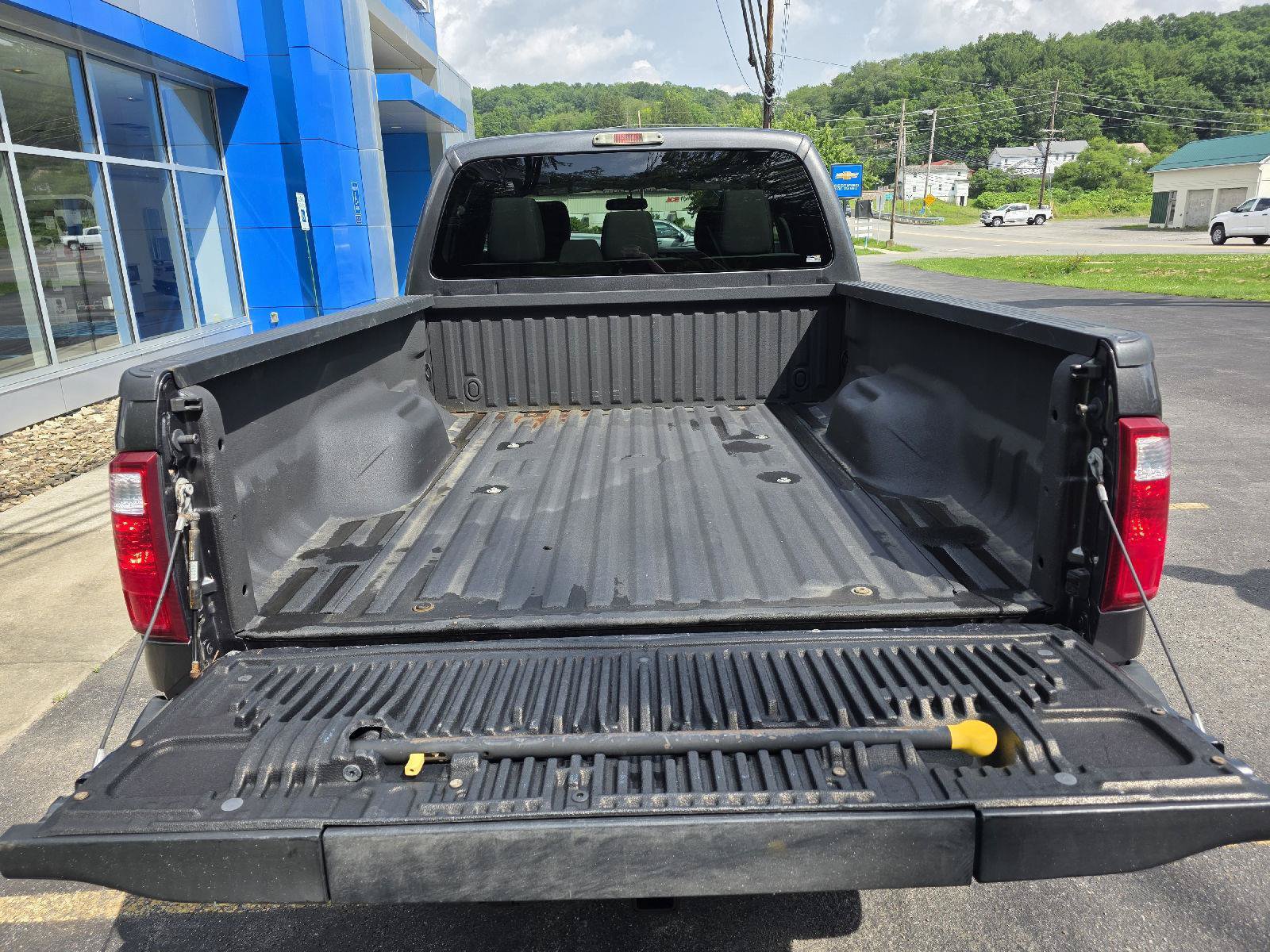 Used 2015 Ford F350 XLT w/ XLT Interior Package AWD/4WD image 9