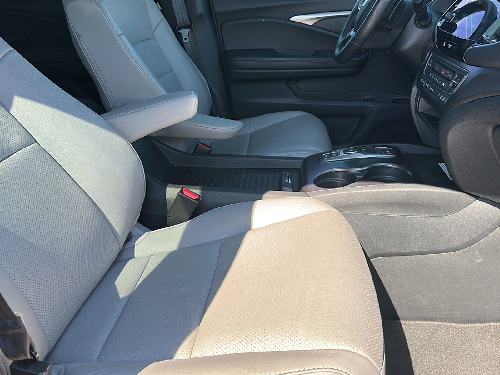 Used 2023 Honda Passport EX-L image 23