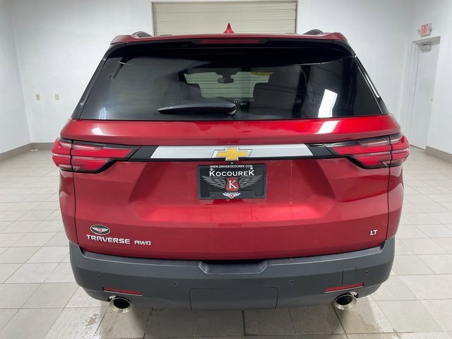 Used 2023 Chevrolet Traverse LT image 5
