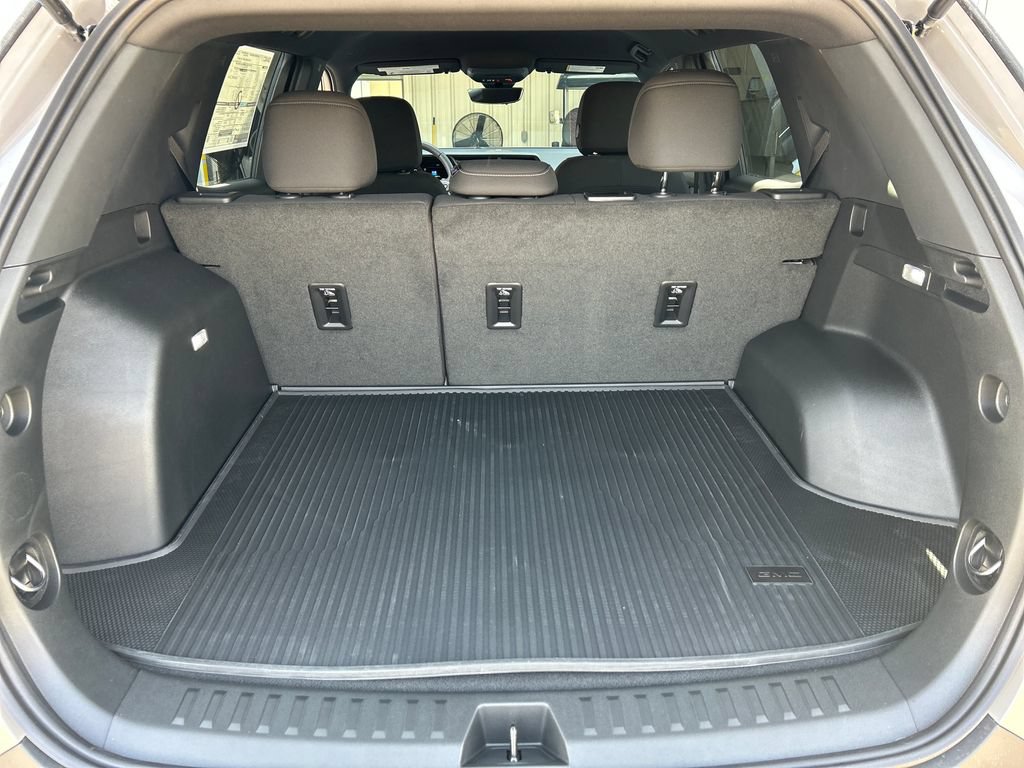 New 2026 GMC Terrain Elevation w/ Black Edition FWD image 32