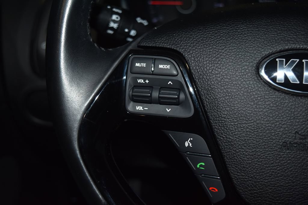 Used 2017 Kia Forte S w/ S Technology Package image 9