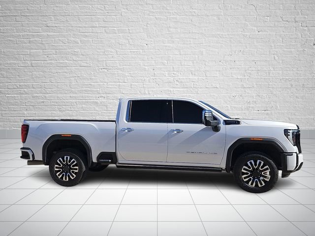 Used 2025 GMC Sierra 2500 Denali Ultimate image 5