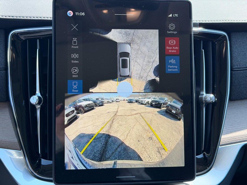 New 2026 Volvo XC90 T8 Plus w/ Protection Package AWD/4WD image 15