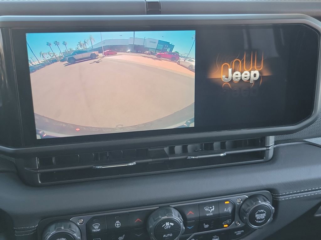 Used 2024 Jeep Wrangler Unlimited Rubicon w/ Safety Group image 10