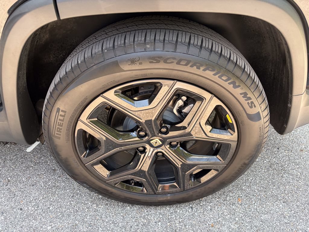 Used 2026 Rivian R1S Adventure AWD/4WD image 74