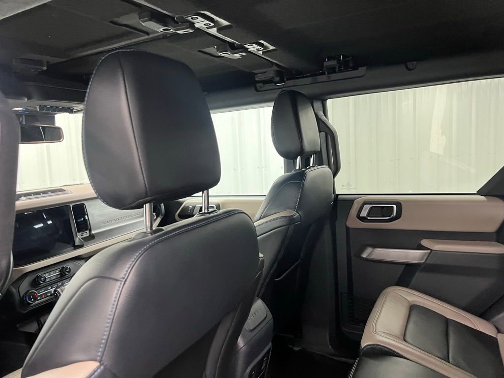 Used 2022 Ford Bronco Wildtrak image 14