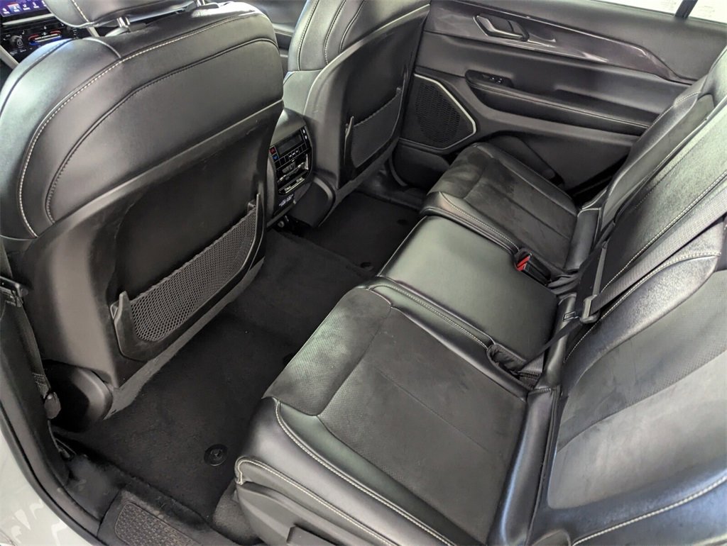 Certified 2023 Jeep Grand Cherokee L Laredo image 15