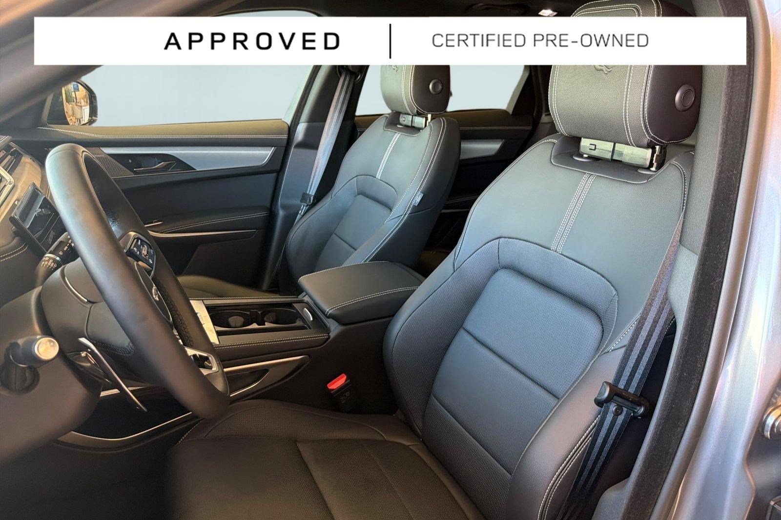 Used 2025 Jaguar F-PACE R-Dynamic S AWD/4WD image 5