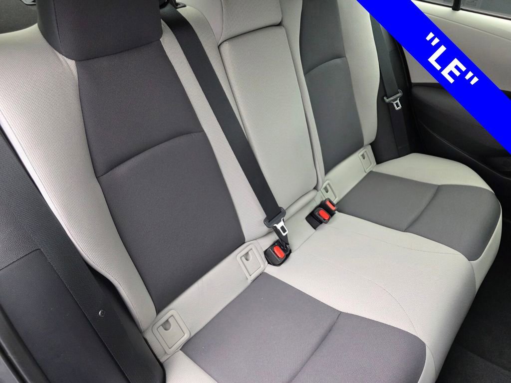 Used 2025 Toyota Corolla LE image 24