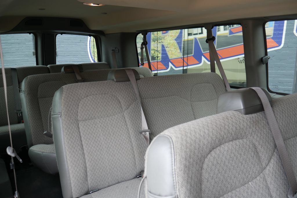 Used 2025 Chevrolet Express 3500 LS RWD image 10
