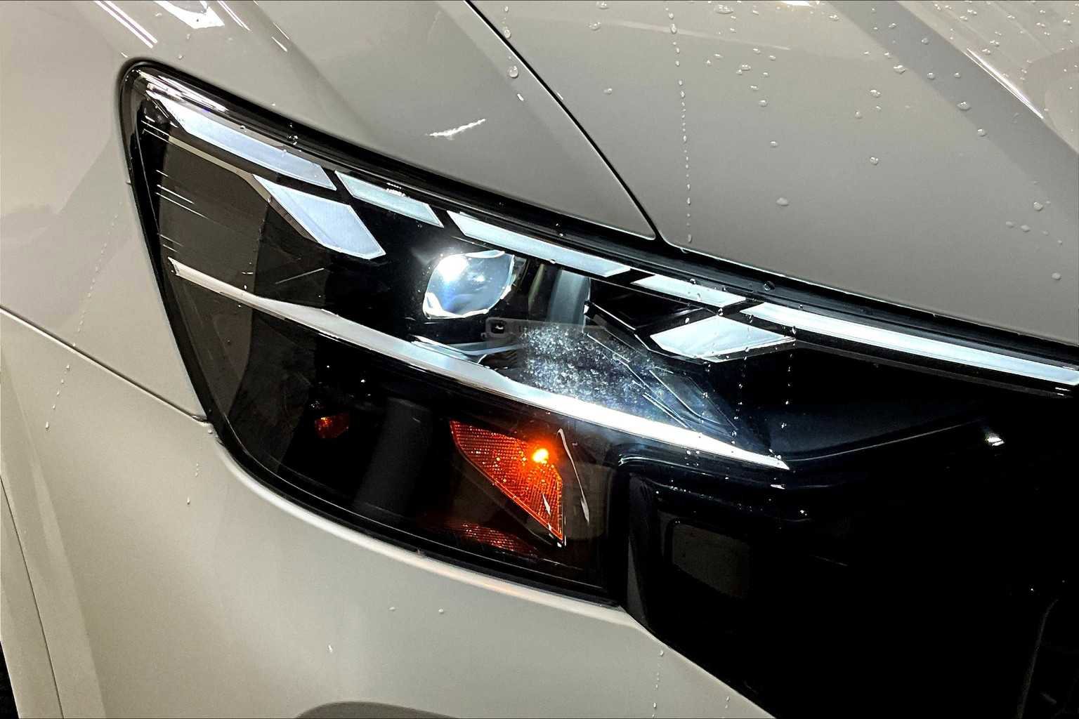 New 2026 Audi Q8 Premium Plus image 13