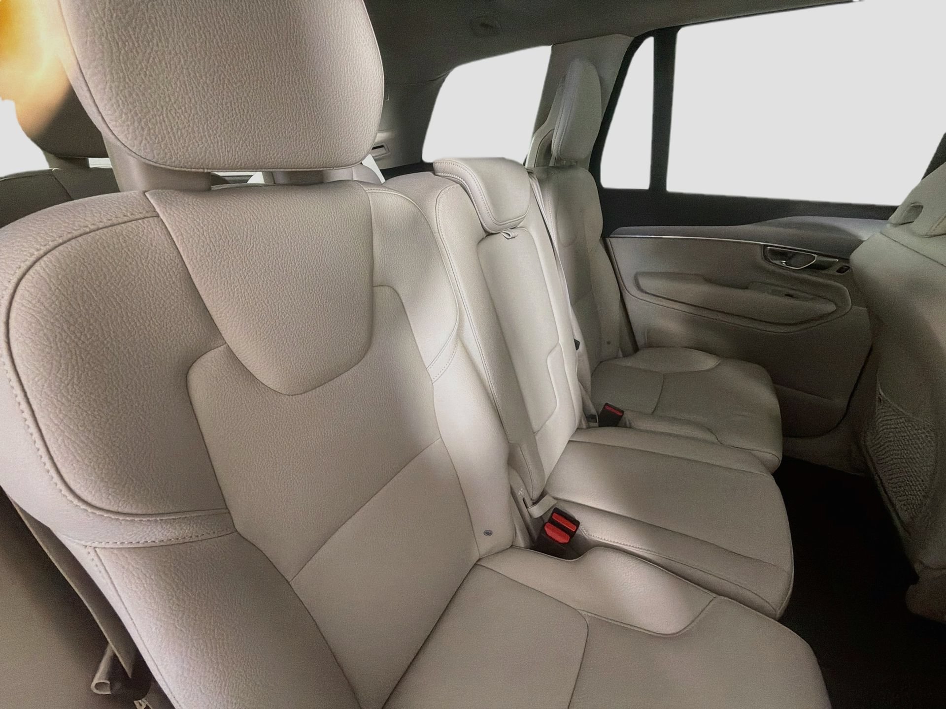 Certified 2025 Volvo XC90 B5 Core w/ Protection Package Premier AWD/4WD image 29