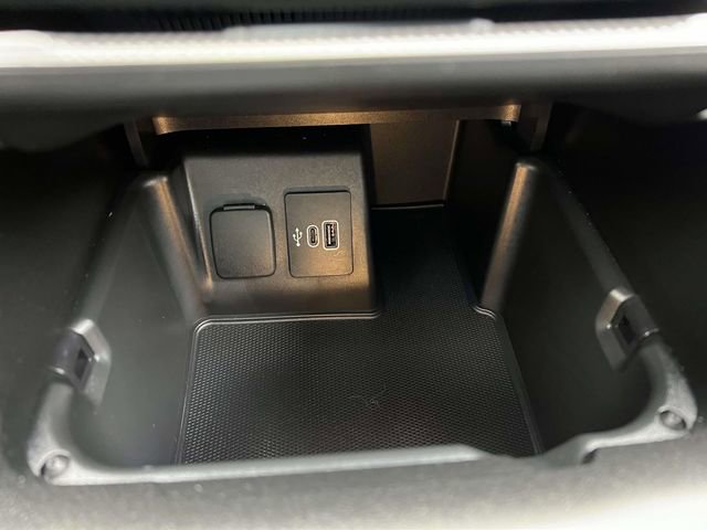 Certified 2025 Ford Explorer ST image 22