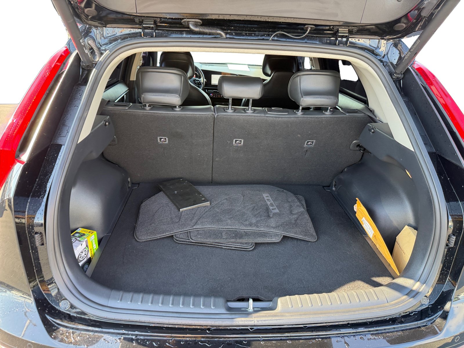 Used 2023 Kia Niro Wind FWD image 17