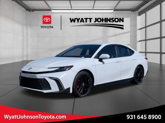 Used 2025 Toyota Camry SE w/ Convenience Package FWD image 1