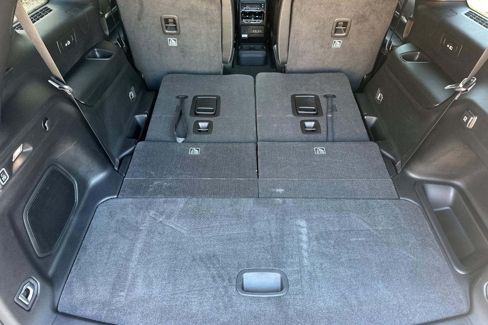 New 2026 Jeep Grand Cherokee L Limited w/ Limited Altitude Package AWD/4WD image 15