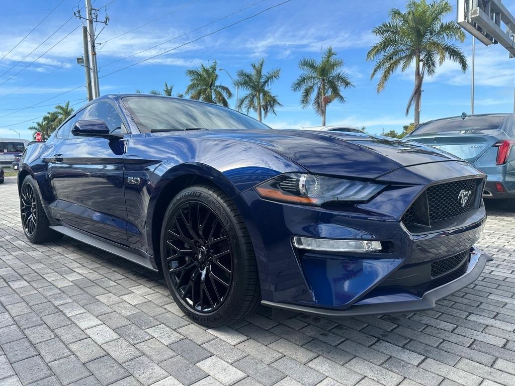 Used 2018 Ford Mustang GT RWD image 1