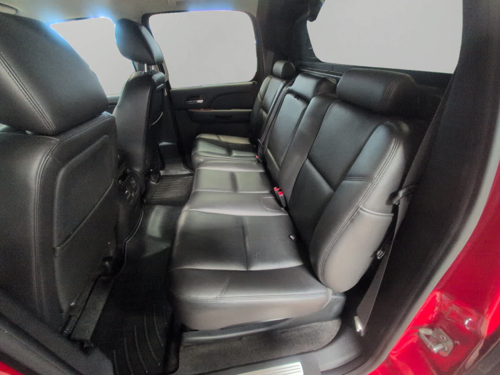Used 2011 Chevrolet Avalanche LTZ AWD/4WD image 13