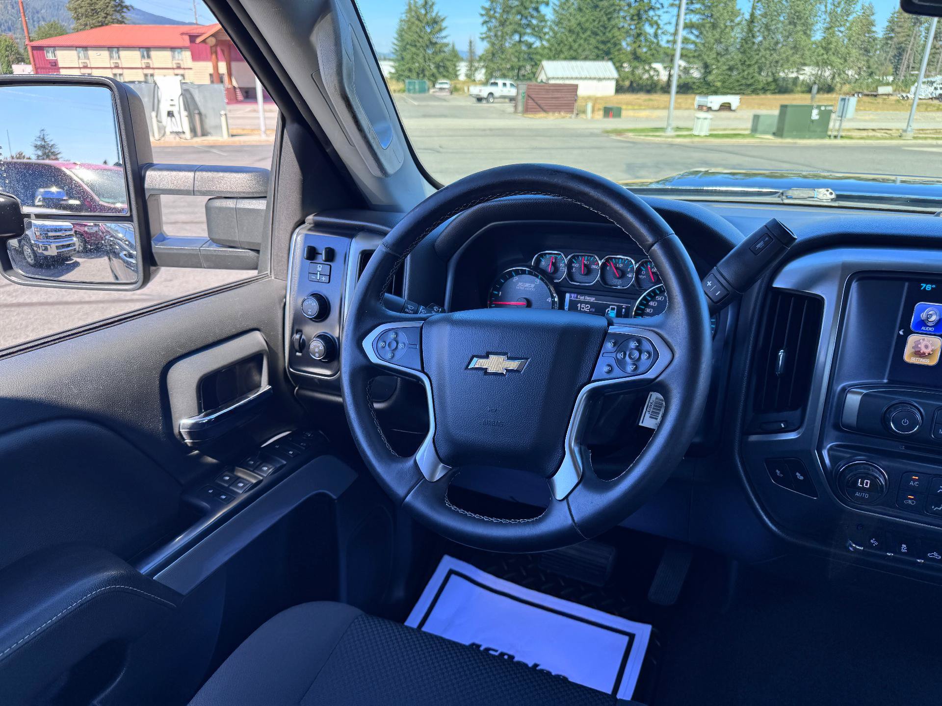 Used 2017 Chevrolet Silverado 2500 LT w/ LT Convenience Package AWD/4WD image 20