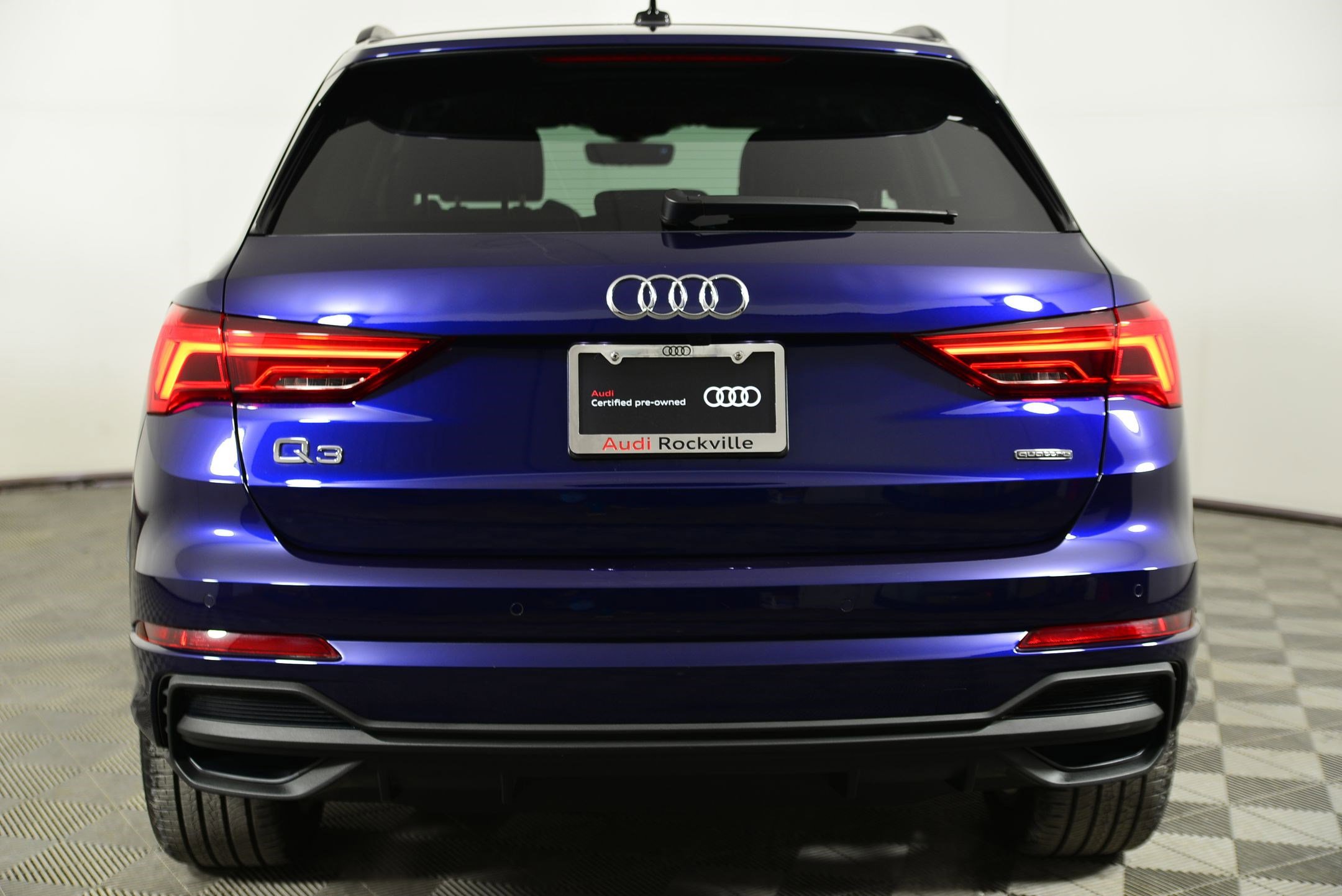 Certified 2025 Audi Q3 2.0T Premium w/ Convenience Package image 8