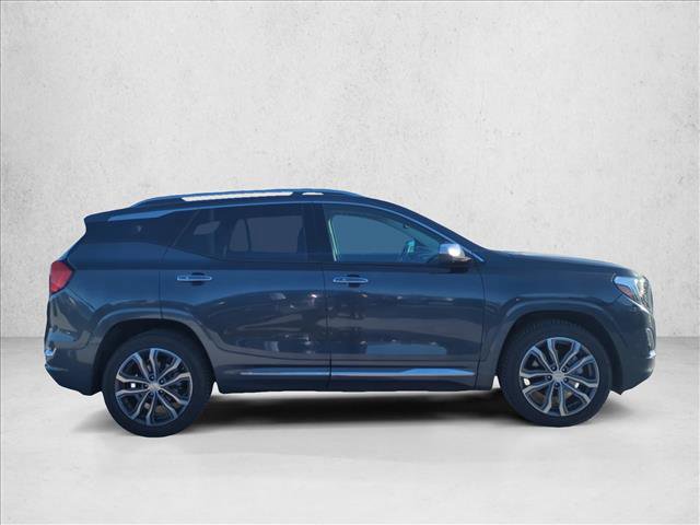 Used 2019 GMC Terrain Denali w/ Advanced Safety Package AWD/4WD image 4