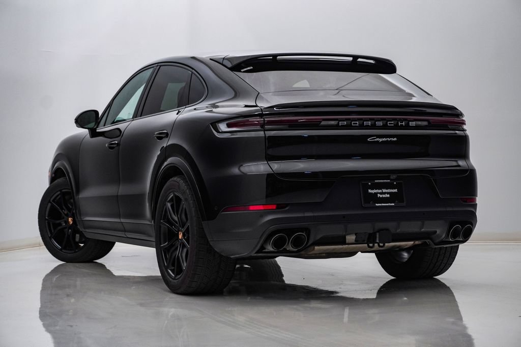 Certified 2026 Porsche Cayenne Coupe AWD/4WD image 3